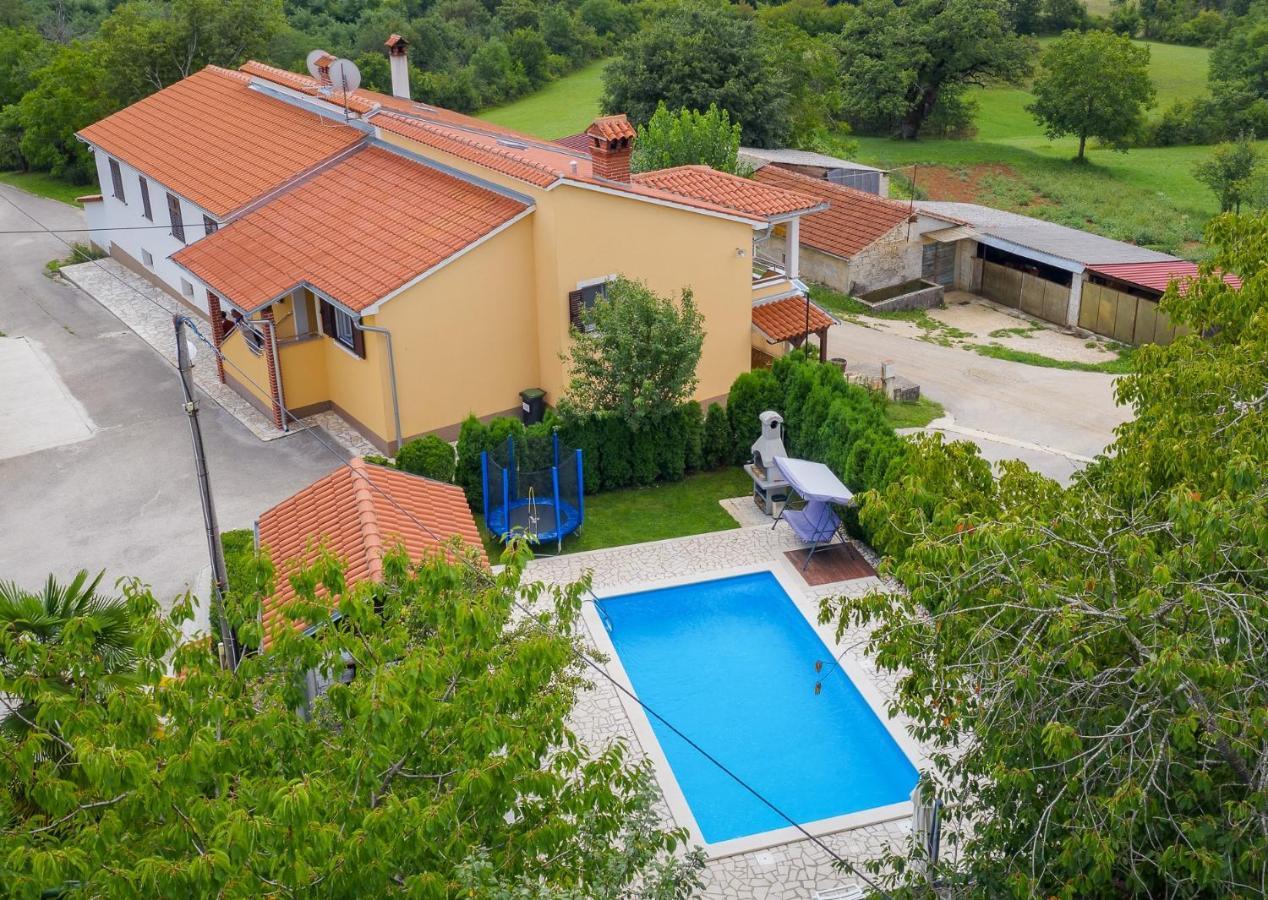 파진 House Semy With Private Pool 빌라 외부 사진