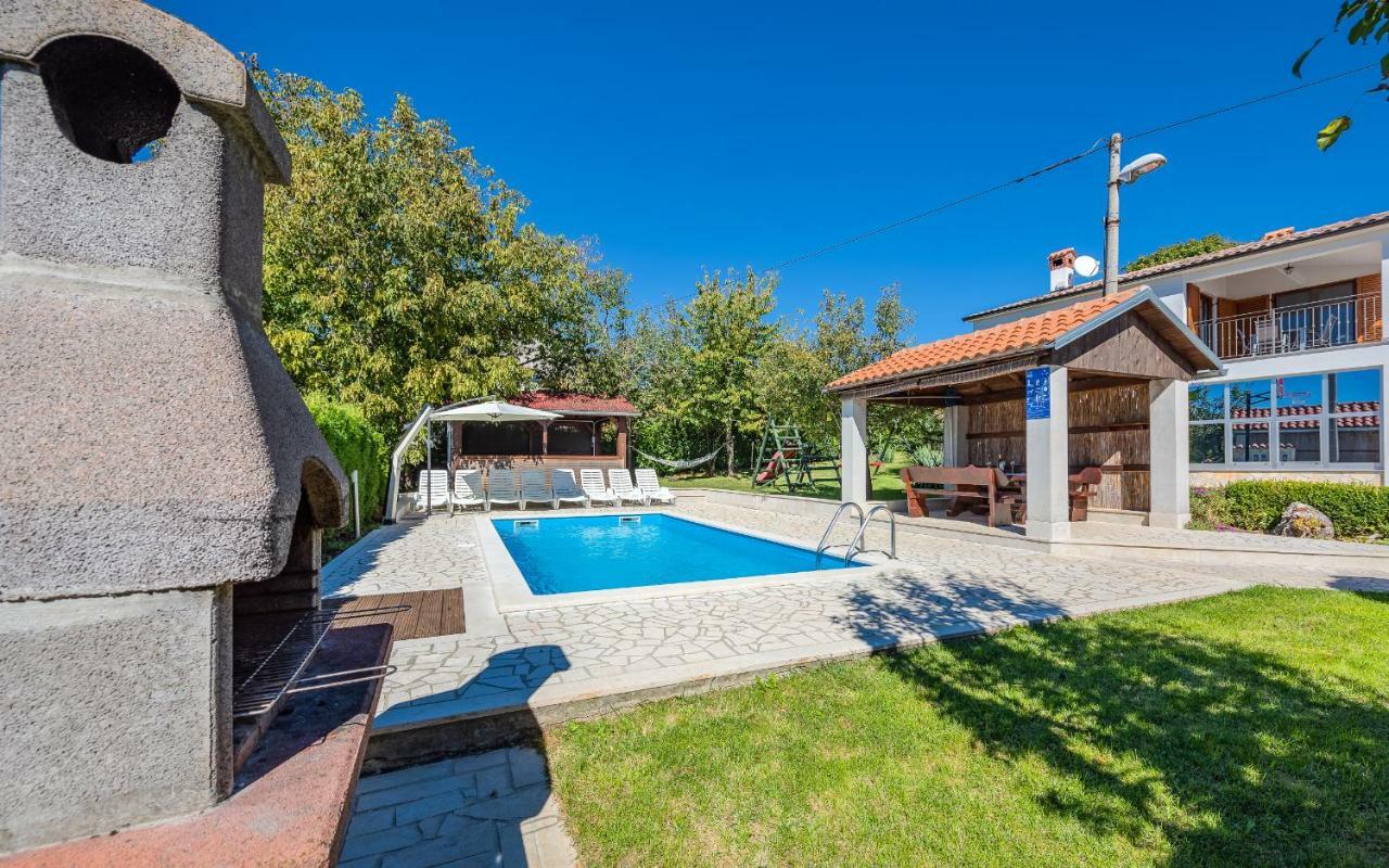 파진 House Semy With Private Pool 빌라 외부 사진